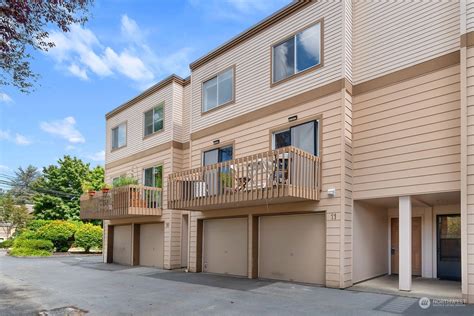 townhomes at martha lake